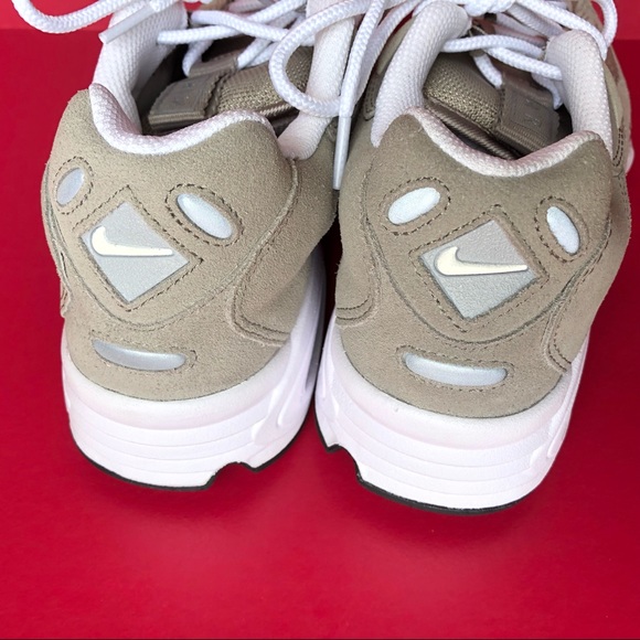 NEW Air Max Triax LE Cobblestone/White CT0171-001 - Picture 6 of 7